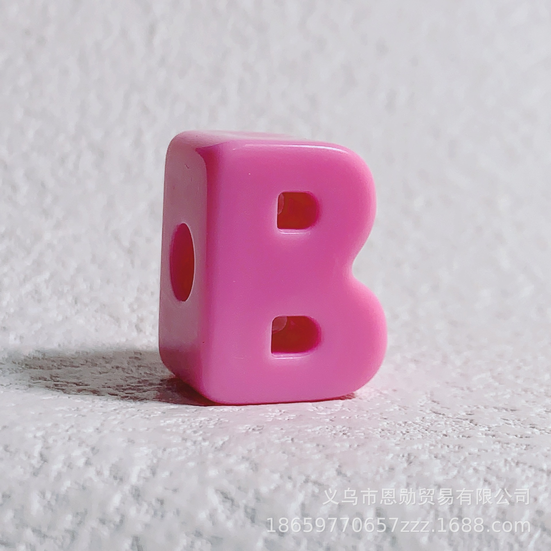 B (pink)