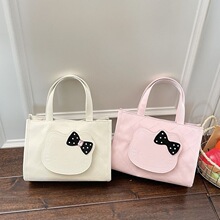�n��ins�ɐ۲��c�����Y�������С���OӋ�r�аٴ���Ů����ⱳ��