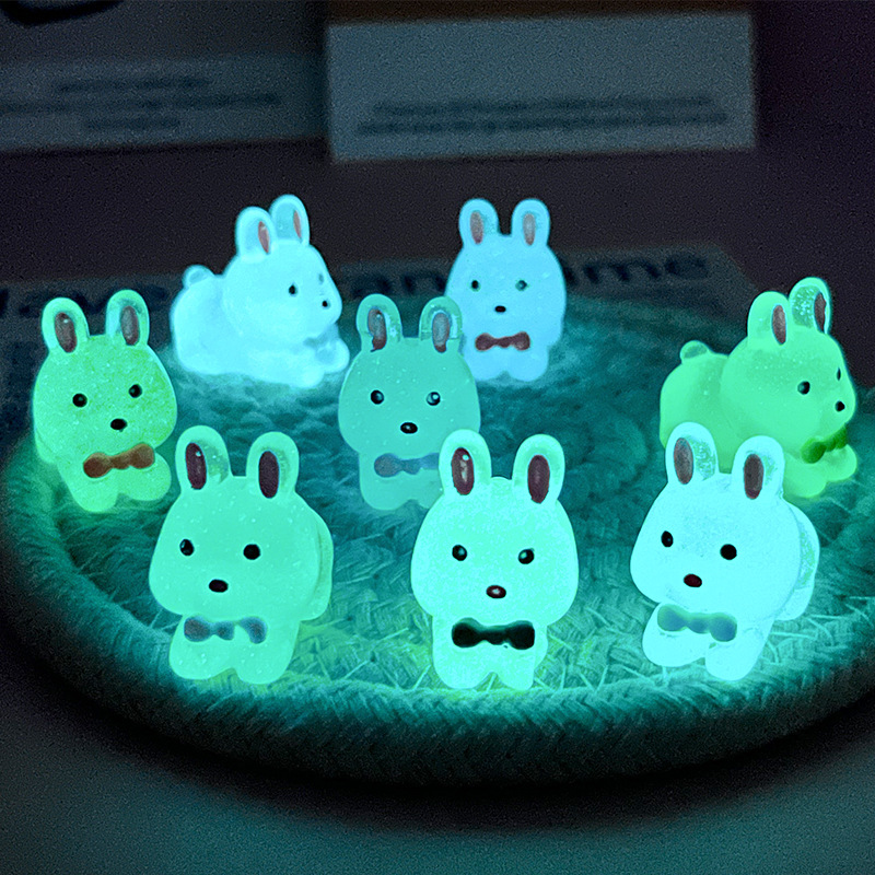 Nuevo luminoso tridimensional conejito diy crema pegamento accesorios hechos a mano accesorios de resina hielo transparente luminoso conejo al por mayor