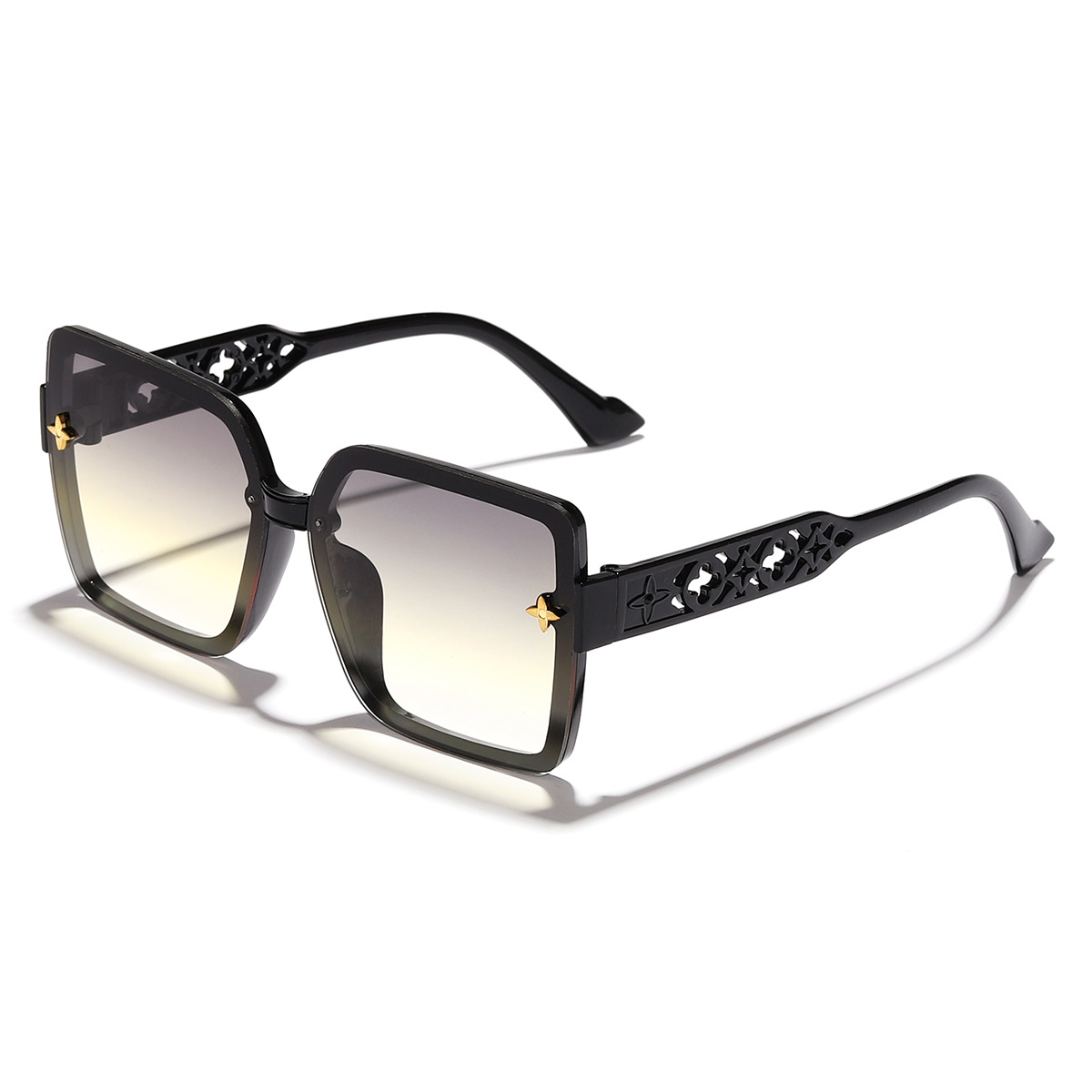 Nuevo estilo coreano elegante marco trébol hueco-fuera de oro beige uñas moda personalidad moda desgaste esencial luz lujo gafas de sol