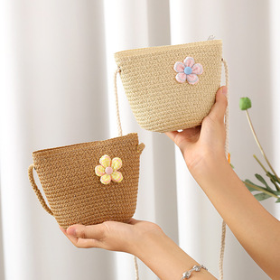 2025 New Seaside Straw Bag Hand-Woven Children's Small Bag Female Cute Beach Straw Bag Crossbody Mini