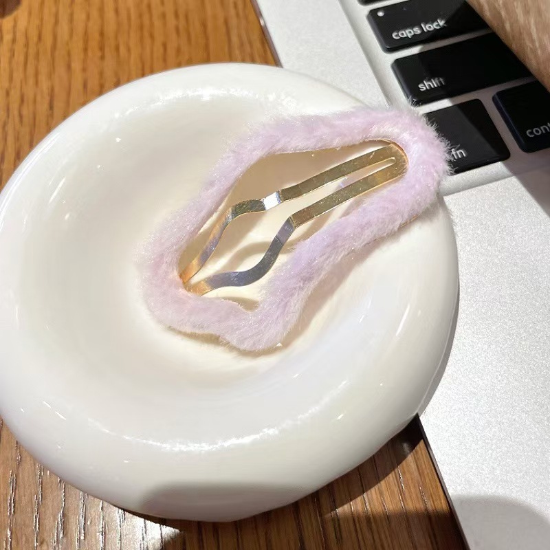 Plush clouds [lavender]