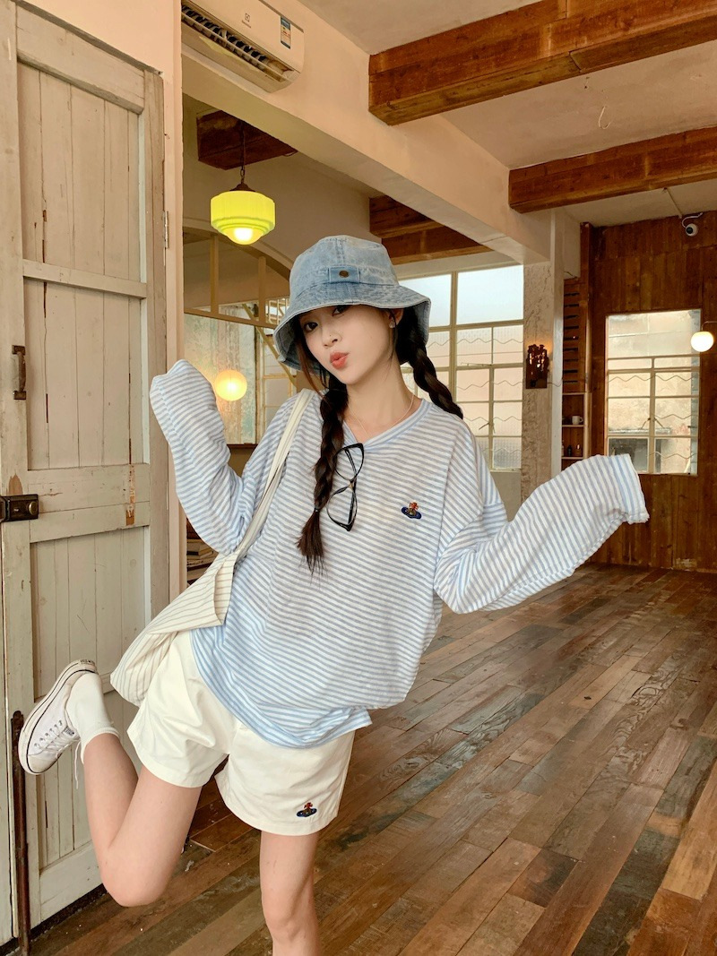 夏の日焼け止めカバーアップ、女の子向けのかわいい万能ストライプ長袖Tシャツ、女性用薄手ゆったり日焼け止めトップス