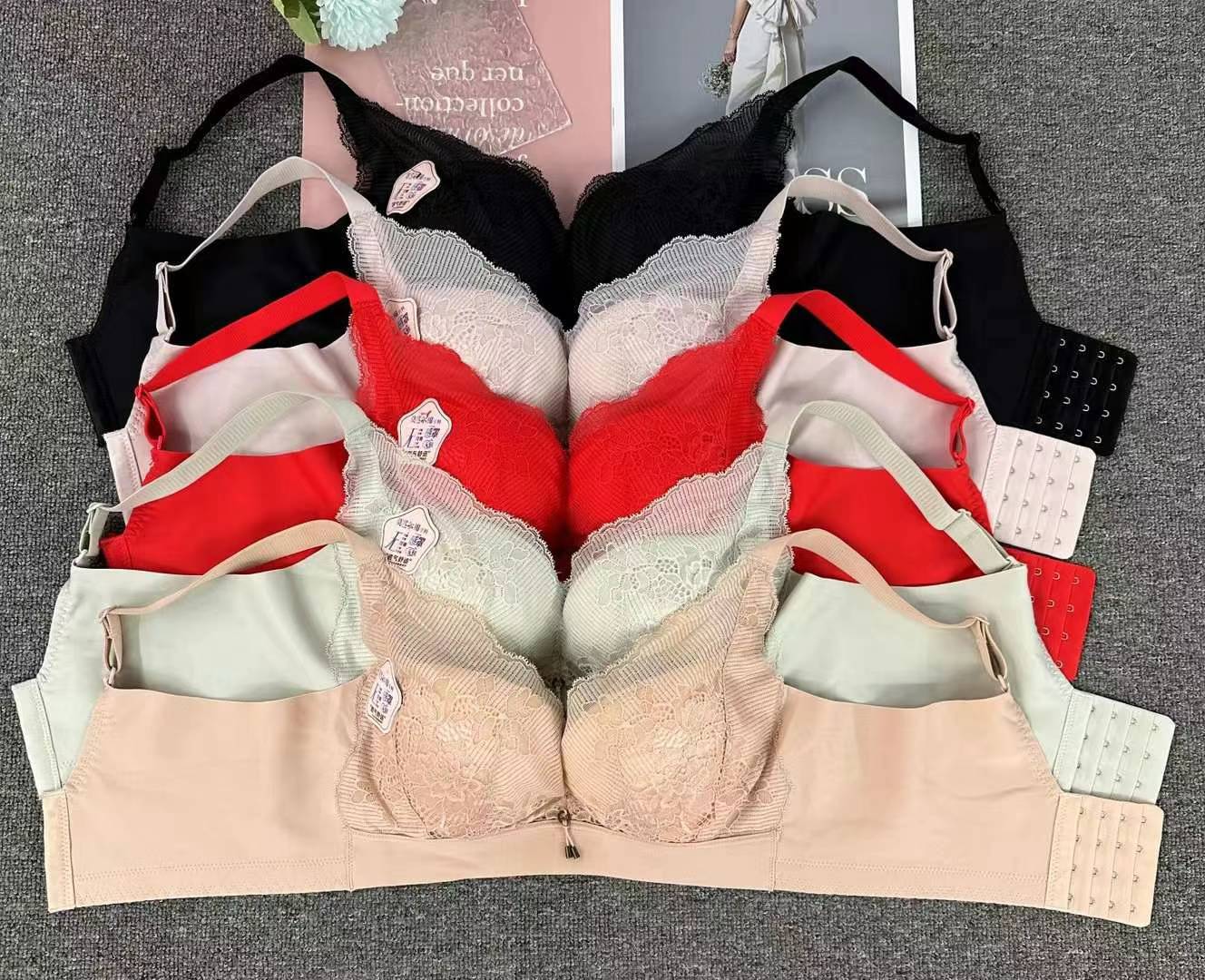 Nuevo sujetador de alta calidad de moda de encaje jacquard transpirable y cómodo ajuste lateral de pecho de cuatro botones ropa interior mujer