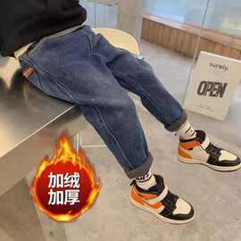 男童裤子2025新款宽松中大童秋冬款外穿儿童牛仔裤一体绒细绒长裤