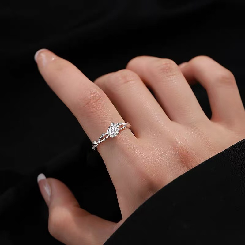 Set di anelli impilabili minimalisti con zirconi per donna_voghion.com