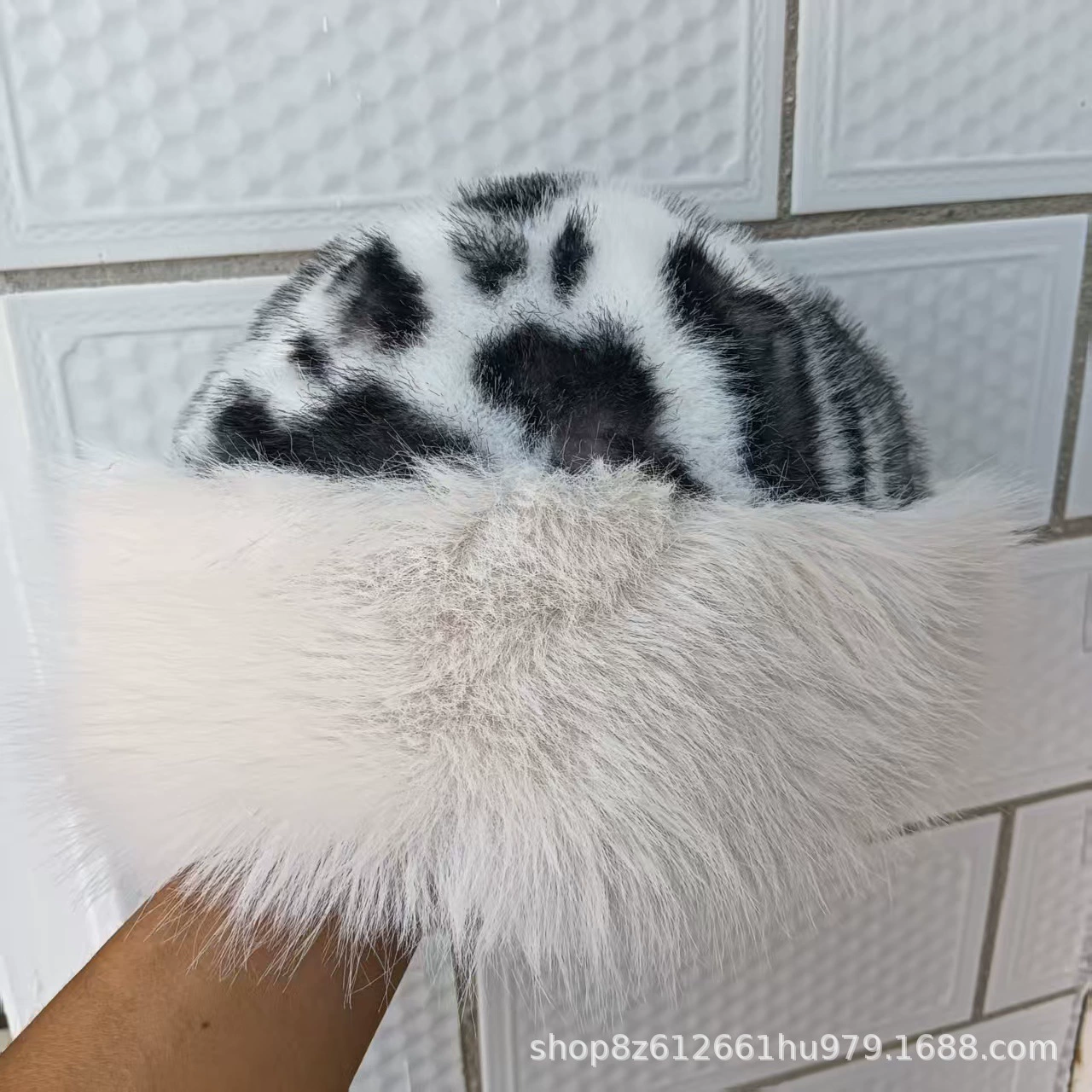 Демисезонная теплая модная шляпа