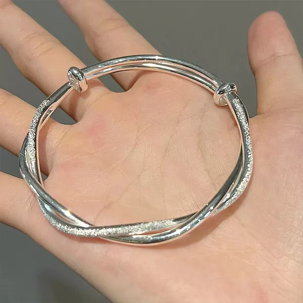 Mobius bracelet