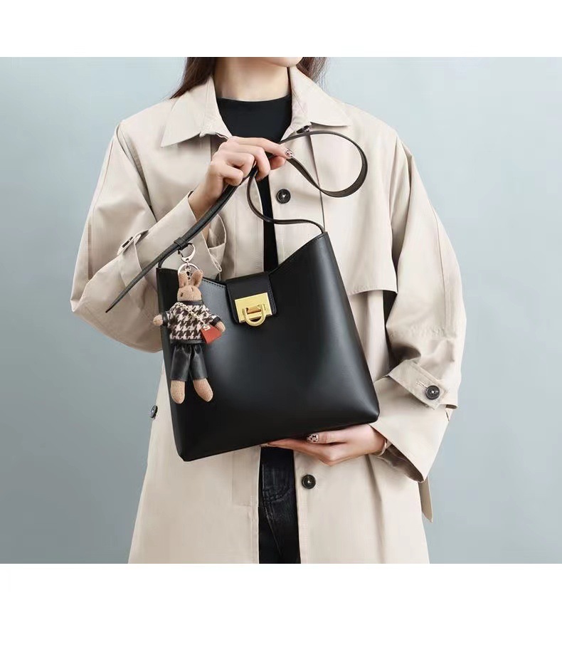 2023uusi kuuma myynti naisten laukku trendikäs ämpärilaukku yksi olkalaukku muodikas monipuolinen huippuluokan Sense pienryhmä naisten laukku_voghion.com