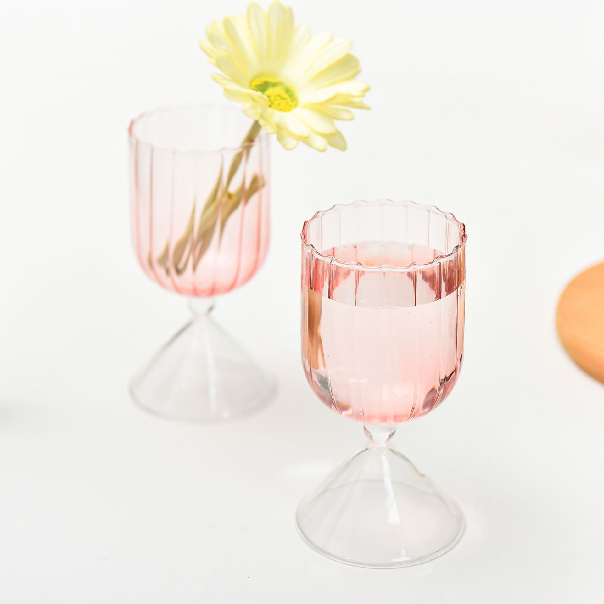 Taza de helado a rayas creativas Postre degradado Taza de vidrio Taza de bebida Taza de helado de pudín alto