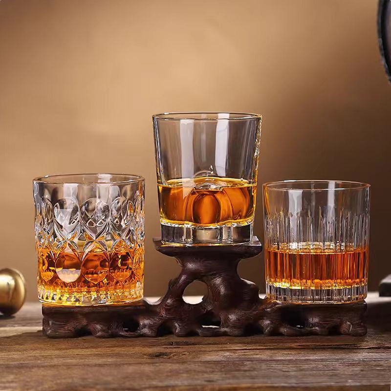 Vaso de whisky, copa de vino, copa de brandy clásica europea, bar, copa de cerveza, cóctel