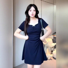 大码法式连衣裙女胖mm收腰显瘦甜美型蕾丝领口复古优雅褶皱A字裙