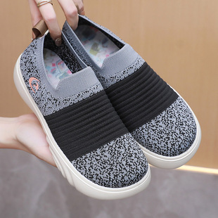 Women's New Casual Sports Shoes, Lazy Slip-On Mom Shoes, Women's Fashionable, Versatile, Comfortable, Breathable and Lightweight