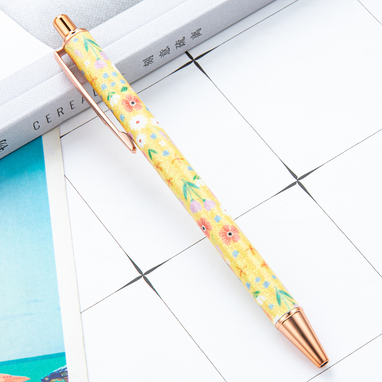 Estilo creativo ins mismo estilo chica corazón flor pluma fresca estudiante prensa pluma de cuero oro rosa prensa bolígrafo