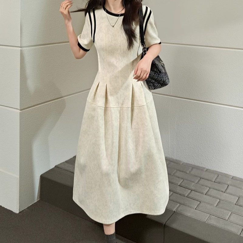 YQGFS (YQGFS) # ワイドカラー半袖パッチワークデザインドレス女性のための 2025 春夏新作ウエスト痩身ロングスカート|undefined