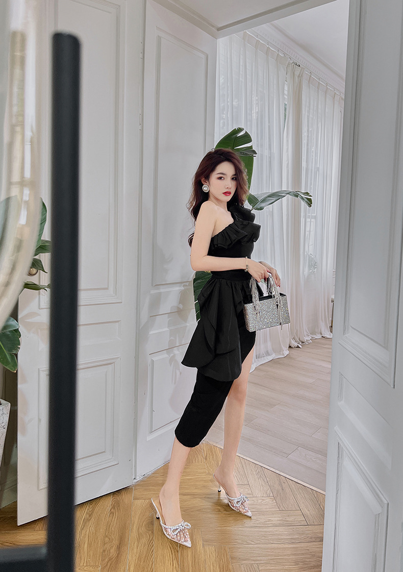 Bộ áo trễ vai viền bèo nhún kết hợp váy cạp cao xẻ tà không đều — Màu đen chi tiết 11
