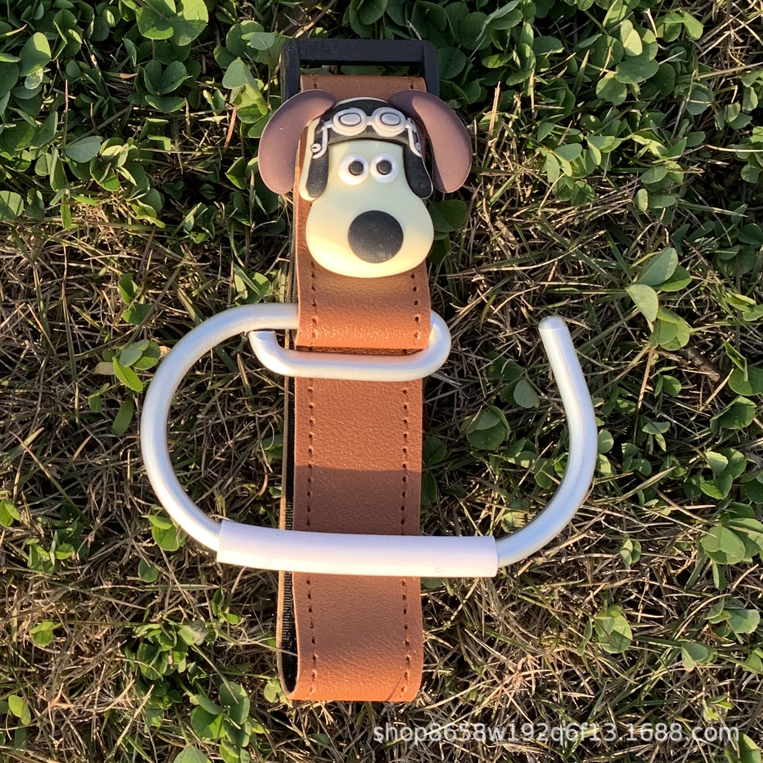 Aluminum alloy hook-shaped dog hook (brown single)