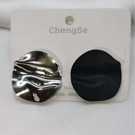 小众时尚银针黑色褶皱金属圆形耳钉冷淡风耳环个性轻奢甜酷风耳饰