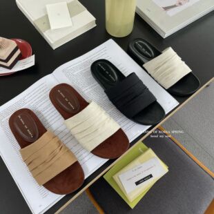 ɭϵ�������ЬŮ2026��һ�_�����eɳ��Ь�ް��r��һ���ϲ���ŮЬ
