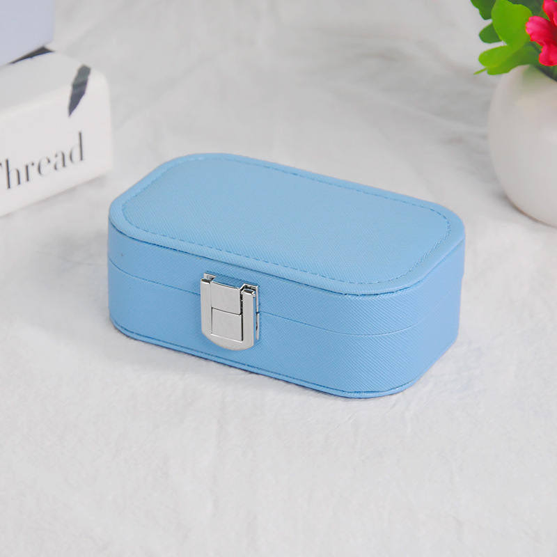 Botón a presión con patrón de cruz-azul claro; 11.5*7.5*4