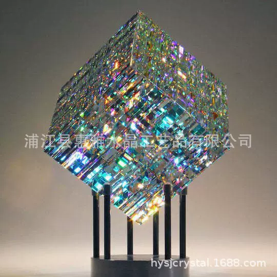 直销跨境Magik Chroma Cube 爆款水晶雕塑桌子摆件魔法色度立方体