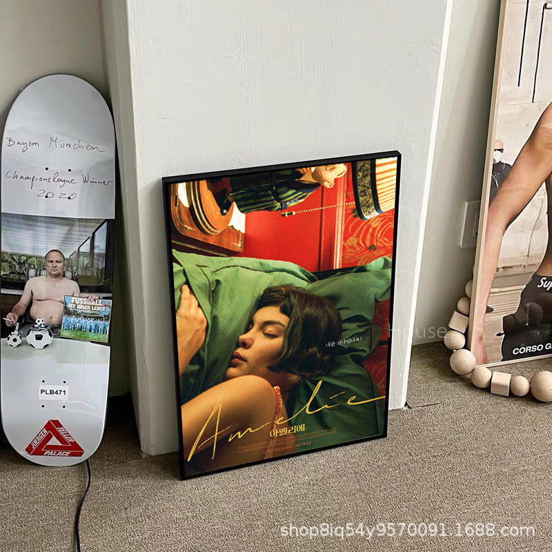 Amélie Movie Poster Hanging Painting French Niche Literary Wall Decoration Painting Shop Retro Room Hanging Painting