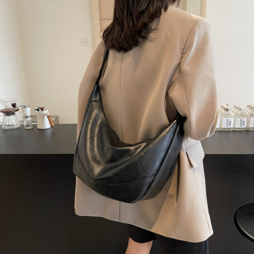 Korean autumn new retro style pleated tote bag ins women's bag trendy daily niche shoulder bag crossbody bag