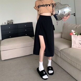 ��aŮ�b������ɫ�������İ���ȹ�＾�ڶ��@��ȹ���ֲ�Ҏ�tȹѝ