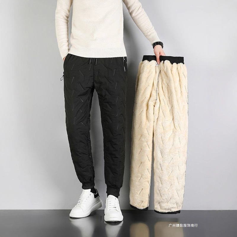 Factory direct sales of men's plus-size winter cotton trousers, made of lamb fleece, warm and comfortable straight-leg casual pants for winter wear.