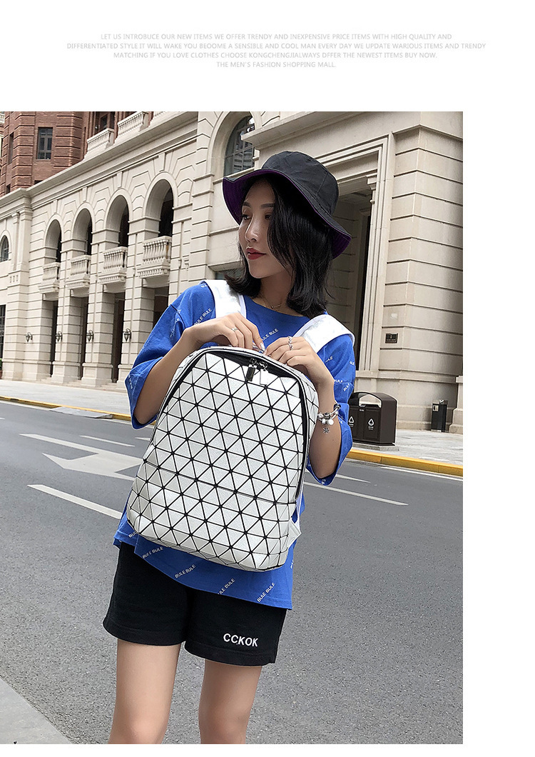 2024 Frühjahr Neue Geometrie Lingge Stoßdämpfende Große Kapazität Unisex PU Computer Rucksack_voghion.com