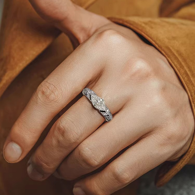 Imitation Moissanite Ring Eye Guardian of Horus Men and Women with Diamond Horse Eye Ring Live Cross-border Supply