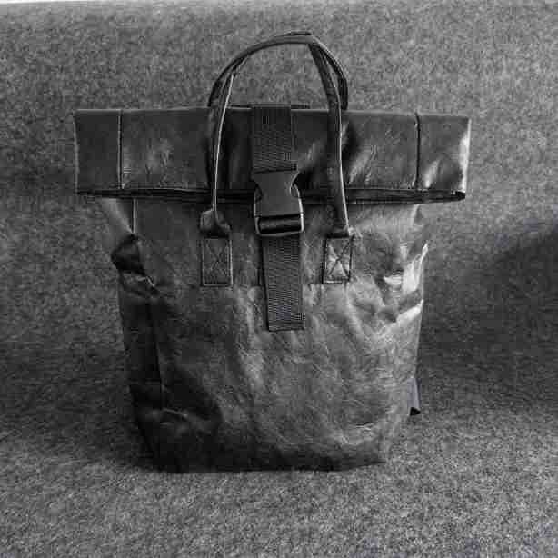 Դͷ�ֻ�����ͨ�ڳ����ˮ�Ű�ֽ���б����е��԰������Ů˫���