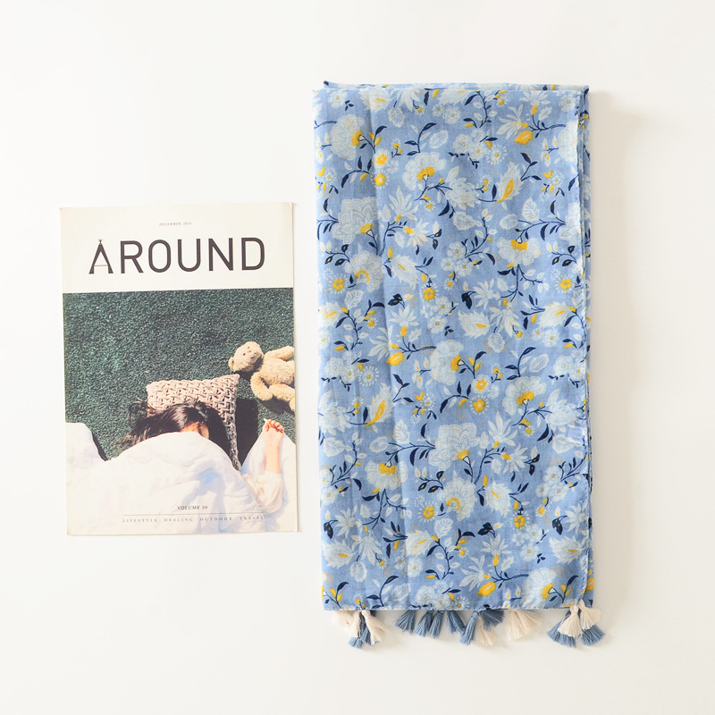Estilo coreano fresco dulce luz azul flor viajes protector solar Toalla de playa algodón y lino sensación bufanda las mujeres borla hecha a mano chal