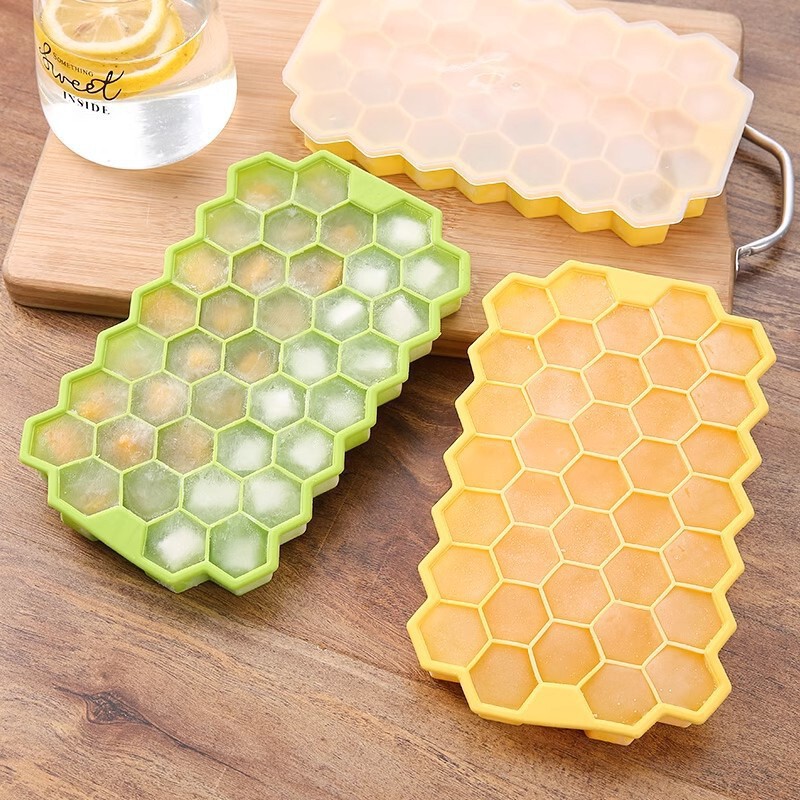 Household Honeycomb Ice Tray Ice Cube Box DIY 37-Grids Popsicle Mold Silicone Lid Ice Cube Mold Honeycomb Ice Box Household Honeycomb Ice Tray Ice Cube Box DIY 37-Grids Popsicle Mold Silicone Lid Ice Cube Mold Honeycomb Ice Box