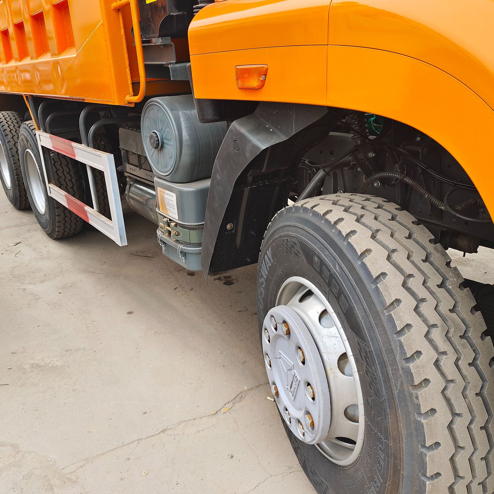 371 Horsepower Dirt Transport Self-Unloading Dump Truck, Delong Engineering Truck, Used Self-Unloading Dump Truck