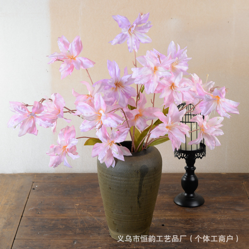 3 Artificial Silk Lilies for Decoration, Photography Props, Wedding Ceremony Flower Wall, Aisle Arrangement, and Flower Photography
