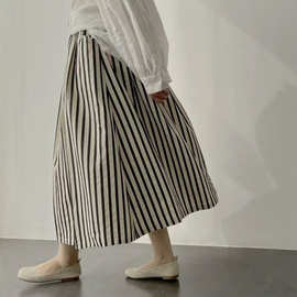 日系复古条纹肌理感半身裙女2025春秋设计高腰显瘦垂感a字伞裙夏