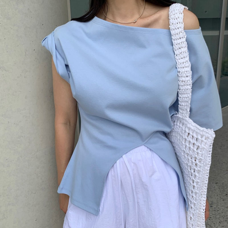 Korean-Style Ins One-Shoulder Irregular Short-Sleeve T-Shirt for Women, Single-Sided Off-Shoulder, Waist-Cinching, Slit, Pleated Design, White Top Korean-Style Ins One-Shoulder Irregular Short-Sleeve T-Shirt for Women, Single-Sided Off-Shoulder, Waist-Cinching, Slit, Pleated Design, White Top
