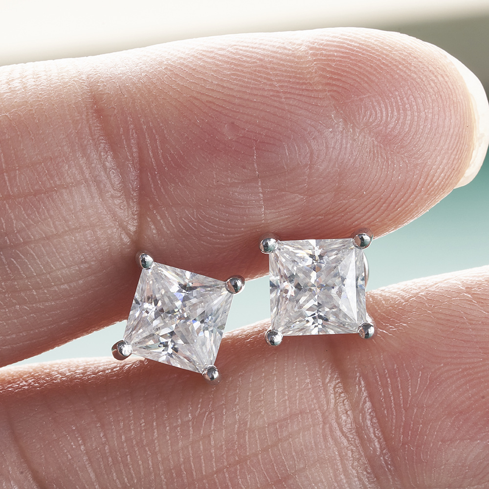 Princesa de plata esterlina 1 / 2 quilates suministro de fábrica de orejetos de piedra de mozanita cuadrados de plata esterlina fuente de orejetos