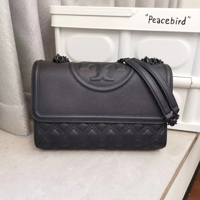 756 라지 캐비어 소가죽 블랙