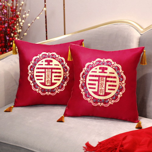 Wedding Chinese style embroidered red happy word pillows, a pair of wedding tea ceremony kneeling cushions, wedding room decoration bridal cushions