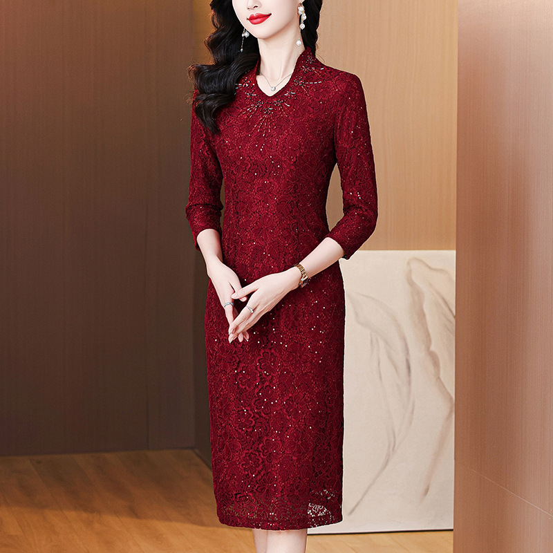 qwfs7706喜婆婆婚宴装礼服裙2025秋季新款气质绣花酒红色连衣裙女|undefined