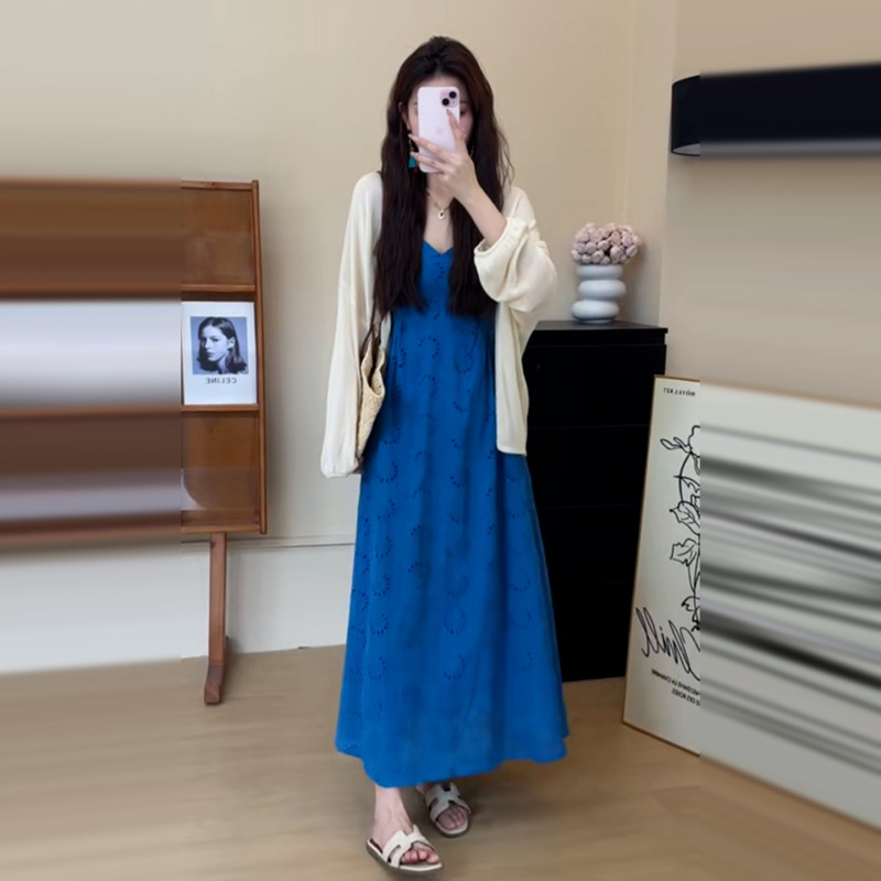 法式复古红色刺绣镂空吊带连衣裙子女2025新款夏季高级感绝美长裙|undefined