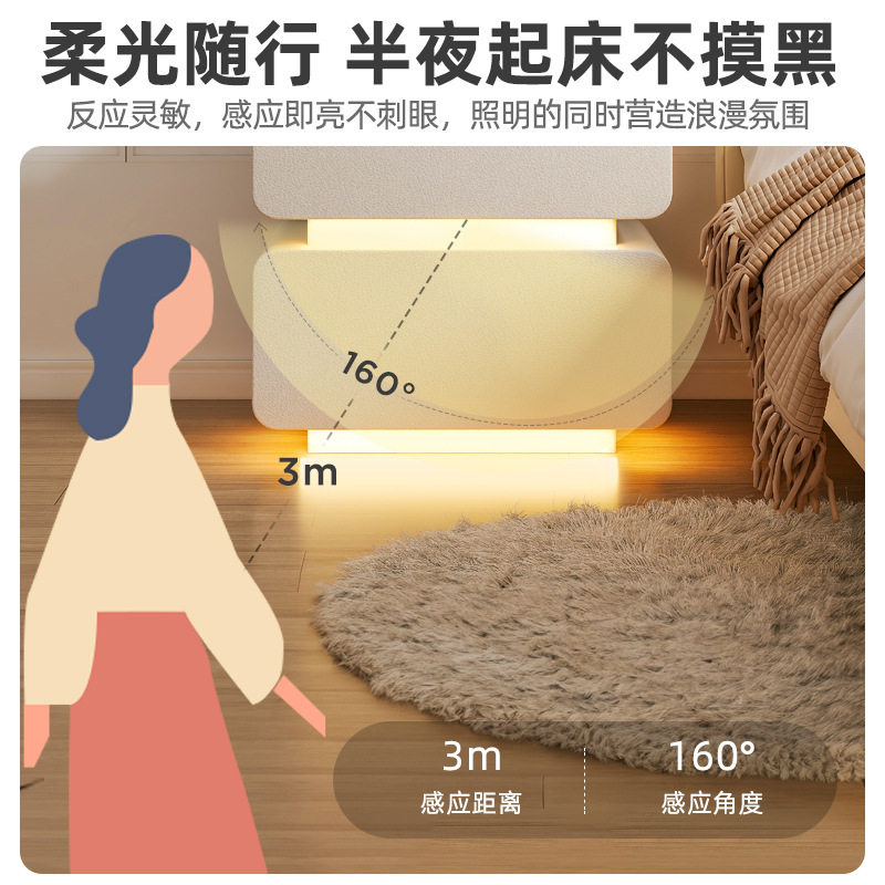 Mesita de noche suspendida, estilo crema, madera maciza con luz, dormitorio doméstico minimalista, sentido de alta gama, armario de almacenamiento junto a la cama, simple y moderno