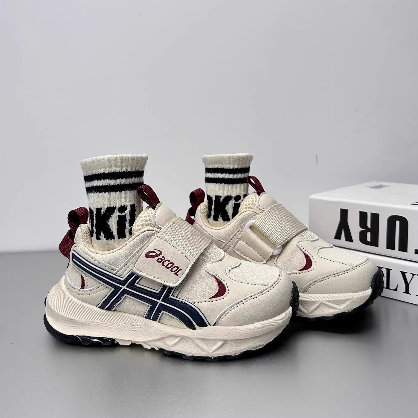 Autumn soft sports sneakers for boys