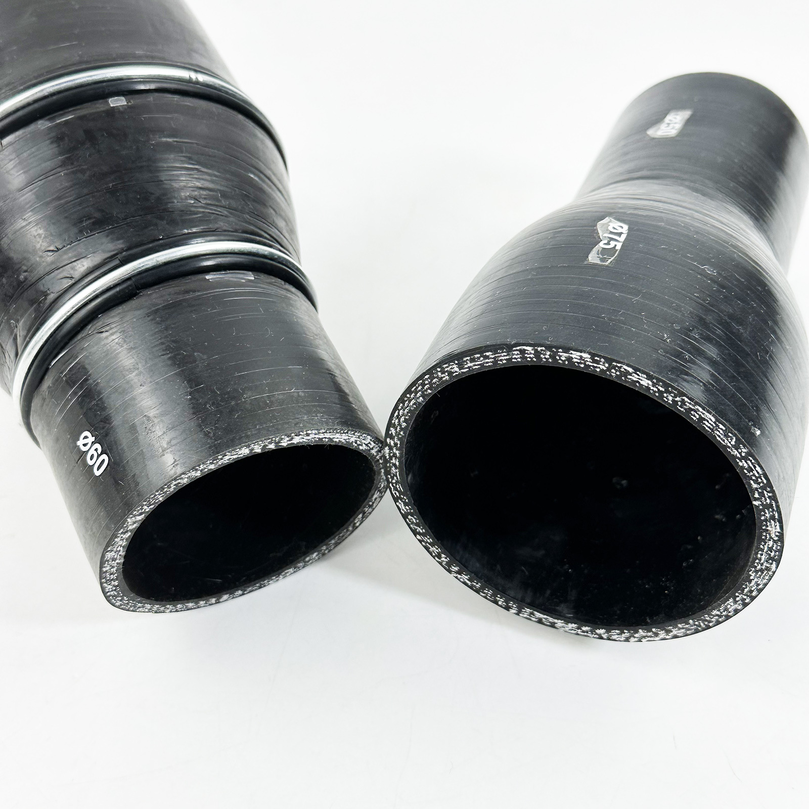 Id16–130Mm 0-Degree Variable Diameter High-Temperature Resistant Intercooler Silicone Hose for Automotive Engine Heating Pipes