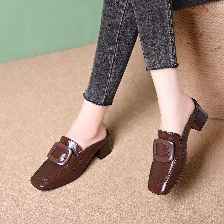 Mueller zapatos de mujer primavera nuevo cuadrado tacones gruesos zapatillas de medio temperamento retrógrado zapatos de cuero esmaltado zapatos de mujer image 5
