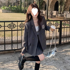 グレーのカレッジ風スーツセット 女性用 2025年春秋新作 韓国風 小柄な方向けスーツ プリーツスカート ツーピースセット