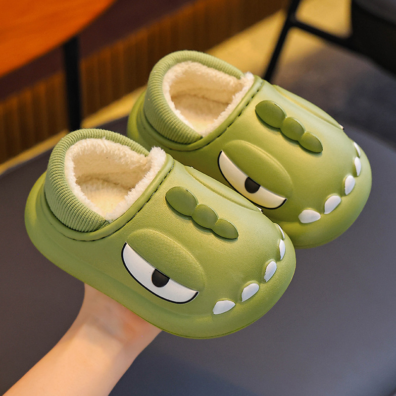 2025 nuevos zapatillas de algodón de invierno para niños a prueba de agua para niños y niñas, padres e hijos, zapatos de algodón cálidos para niños mayores