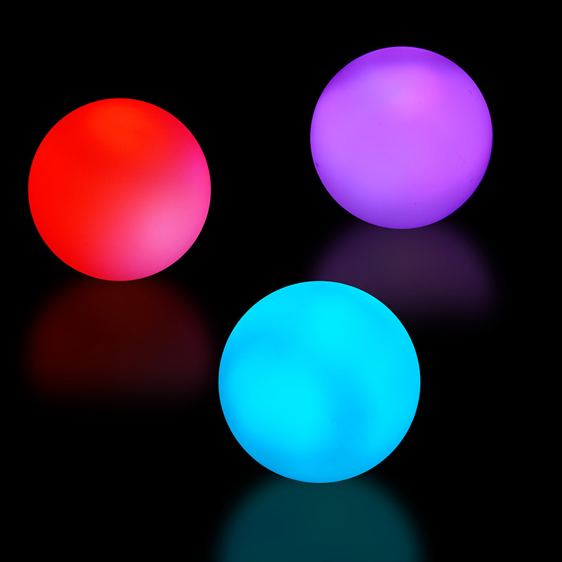 直供电池杂耍球 LED闪光杂耍球 USB充电多种颜色发光杂耍球玩具球